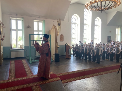 БОЖЕСТВЕННАЯ ЛИТУРГИЯ