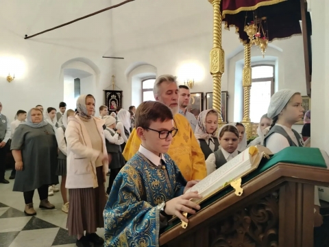 ПОКРОВ ПРЕСВЯТОЙ БОГОРОДИЦЫ