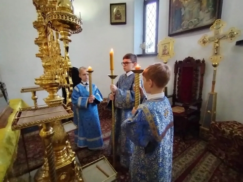 ПОКРОВ ПРЕСВЯТОЙ БОГОРОДИЦЫ