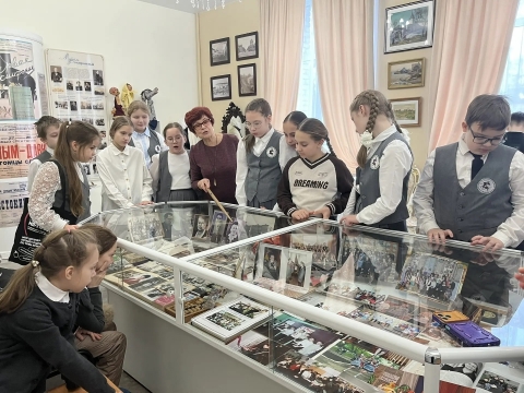 Экскурсия в школьный музей