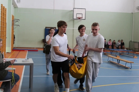 К ЗАЩИТЕ РОДИНЫ ГОТОВ!